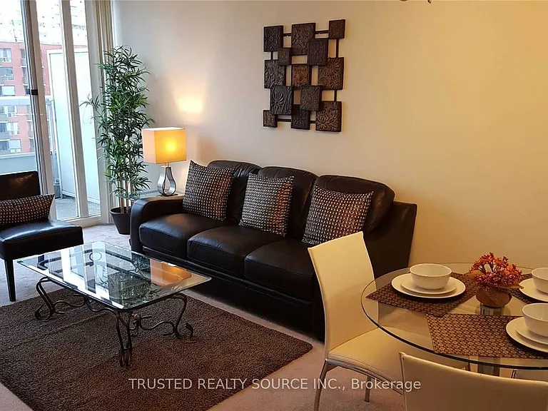 43 Eglinton Ave E #1808 — Photo 6