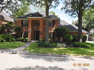 5207 Walnut Hills Dr, Kingwood, TX 77345
