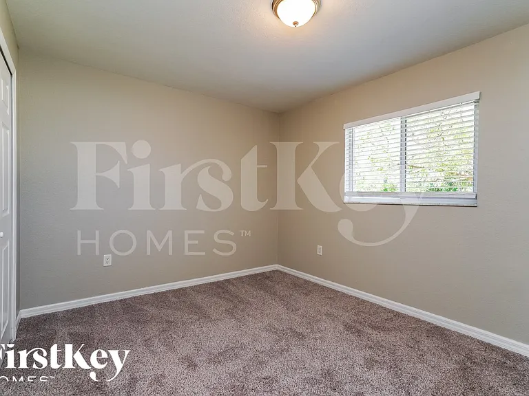 2912 SW 2nd Ave — Photo 12