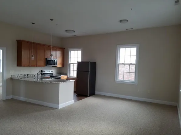 324 Gay St #C, Cambridge, MD 21613