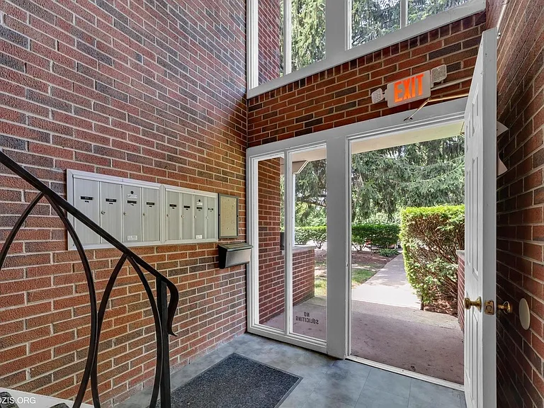 1154 Osterman Ave #D — Photo 19