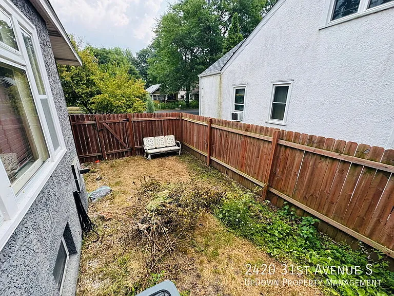 2420 31st Ave S — Photo 22
