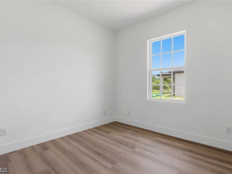 4708 27th St SW — Photo 14