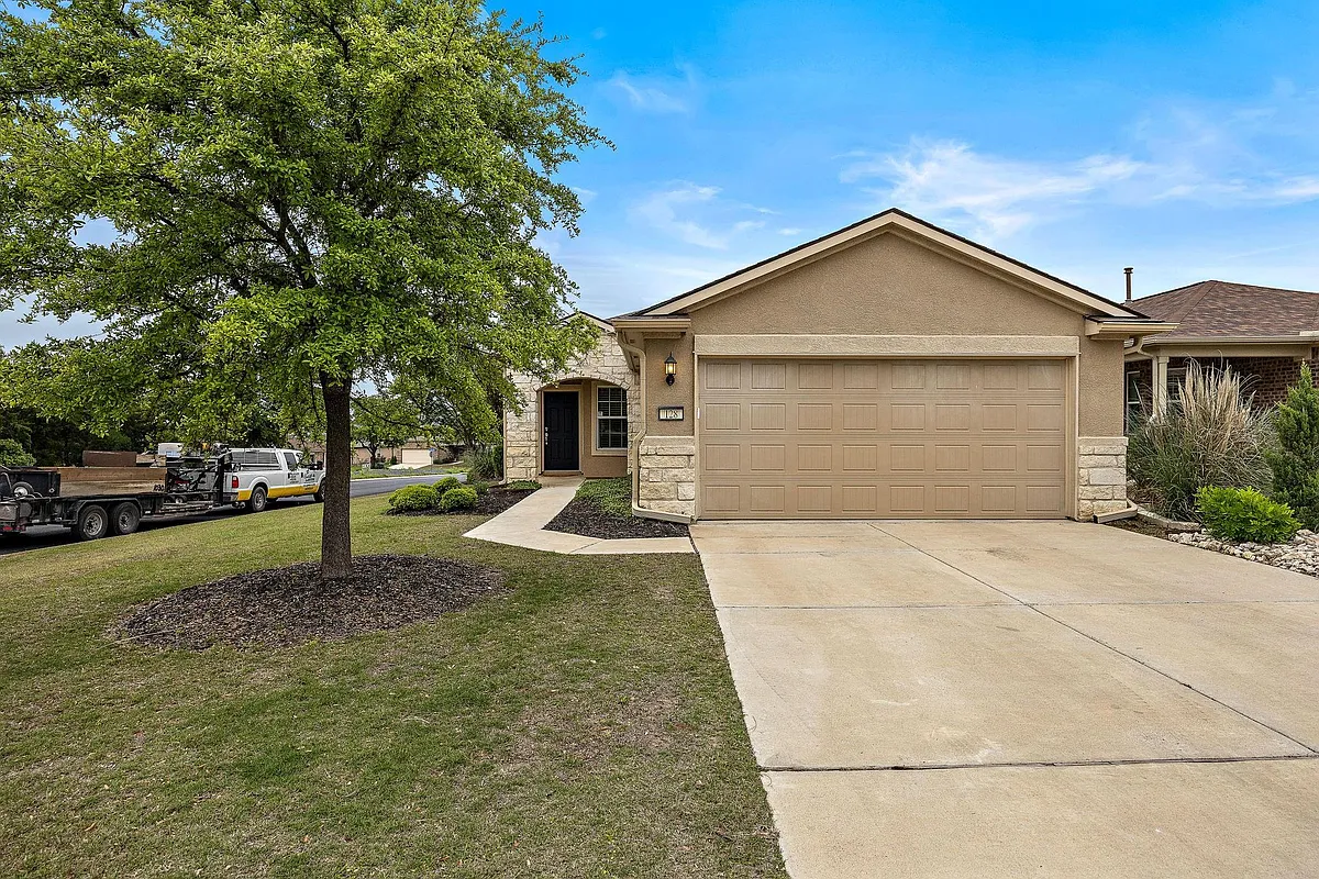 Building Photo - 128 Alamosa Creek Ln