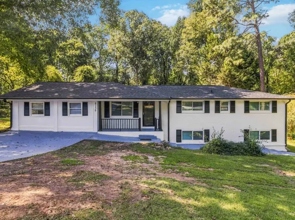 4139 King Edward Dr, Douglasville, GA 30135