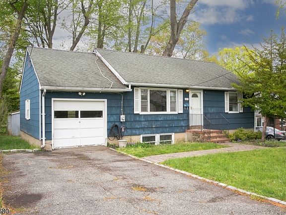 2nd image of 161 Beachwood Rd