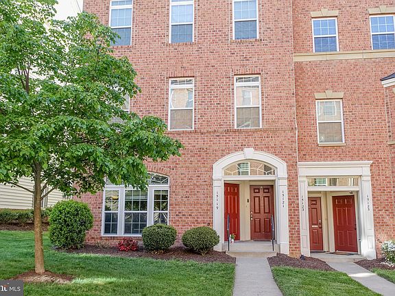 2nd image of 15121 Leicestershire St