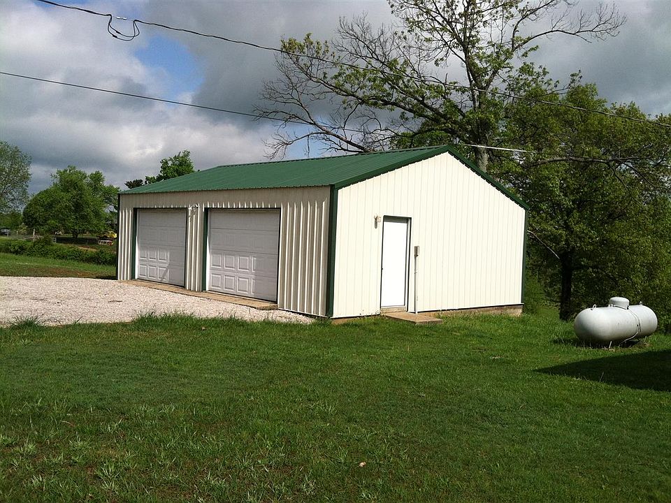 2nd image of 4860 Sirocco Rd