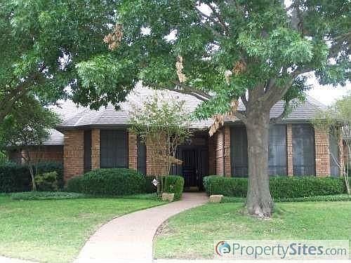 1st image of 1300 Winding Hollow Ln
