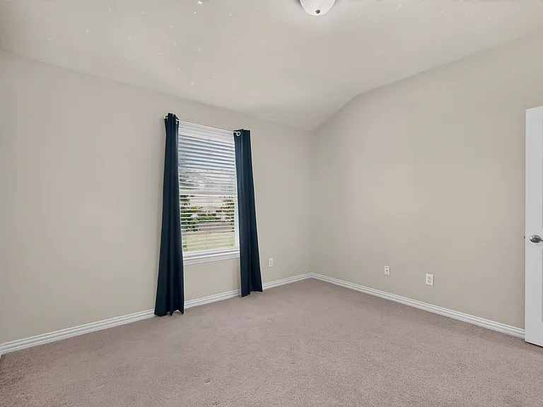 8712 San Bernard St — Photo 28