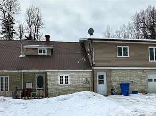 35 Daye St, Plaster Rock, NB E7G1L2