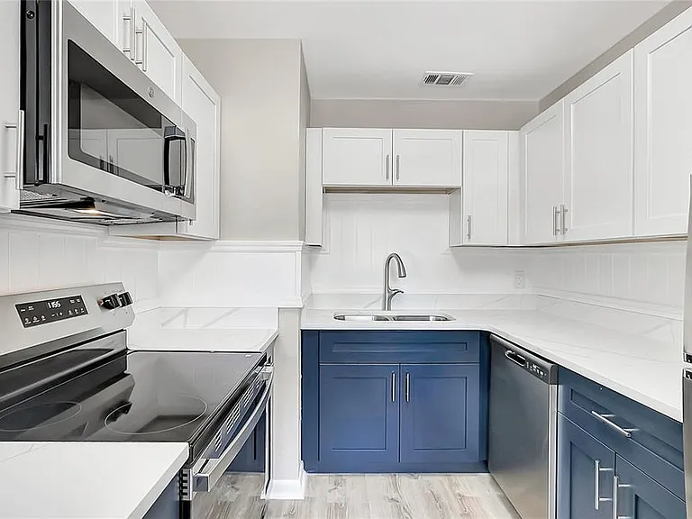 7015 Filbert Ln — Photo 11