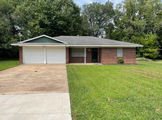 65 S Hunter St, Farmington, AR 72730