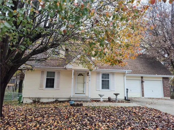 6814 N Orchard St, Liberty, MO 64068