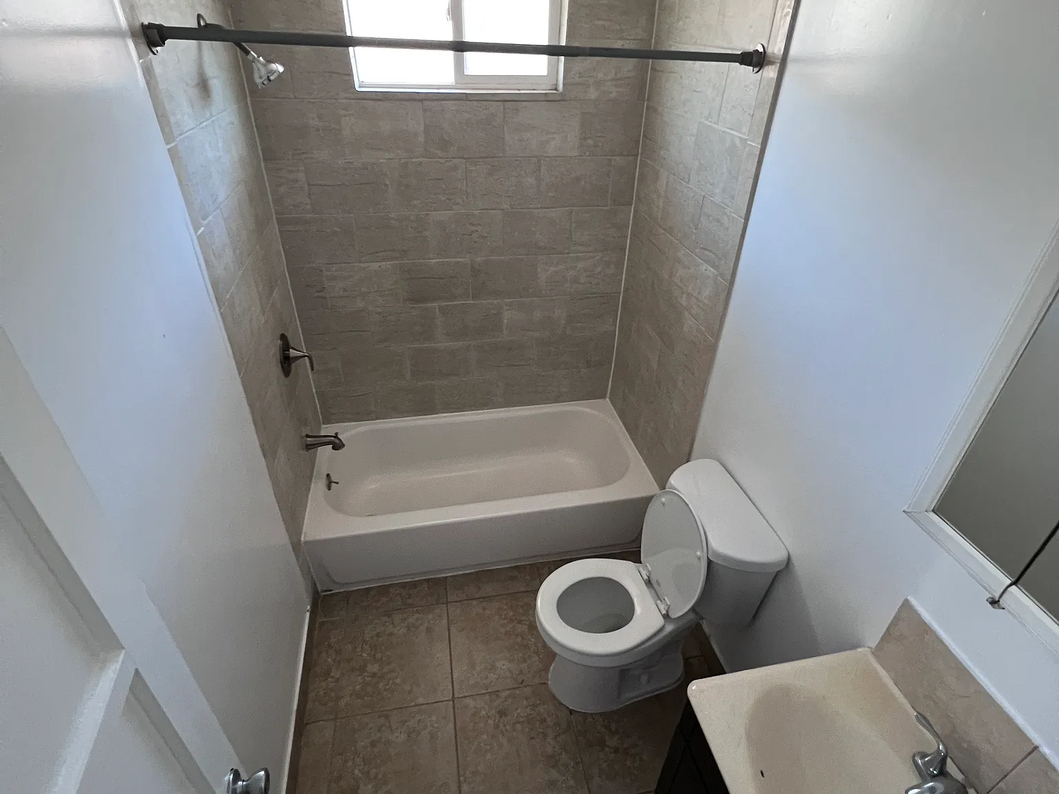 1 bed, $1,850 — Photo 2