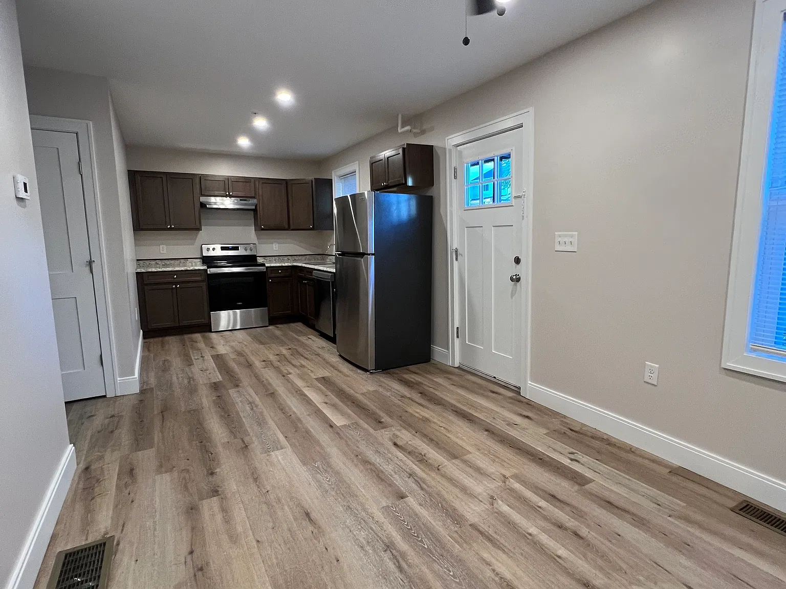 1 bed, 775 sqft, $1,750 — Photo 2