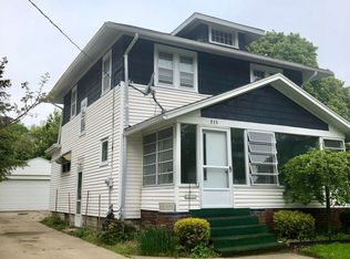 915 Van Buren Ave NW, Grand Rapids, MI 49504