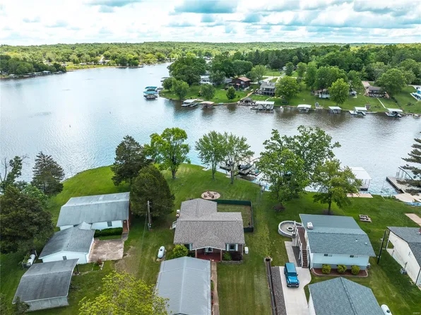 1832 Lakeshore Dr, Cuba, MO 65453