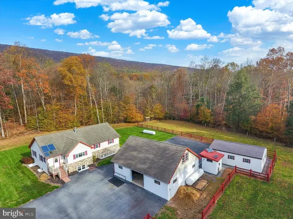7504 Raccoon Valley Rd, Millerstown, PA 17062