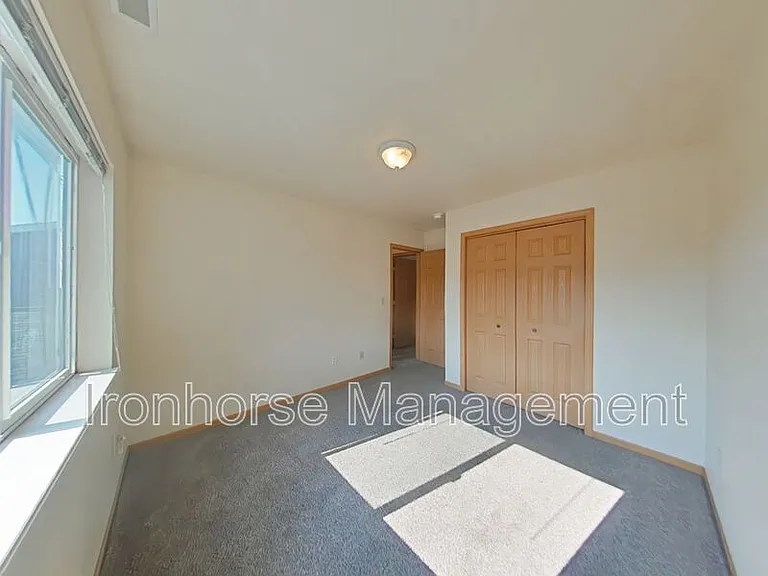 2460 Wheeler Dr #B — Photo 12
