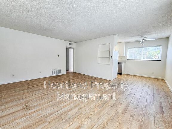 2nd image of 4362 Louisiana St #1