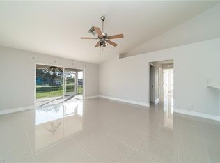 318 NE 27th Ter, Cape Coral, FL 33909
