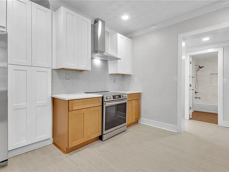 265 Haas Ave SE — Photo 11