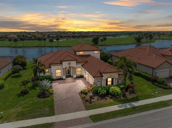 10832 Whisk Fern Dr, Venice, FL 34293