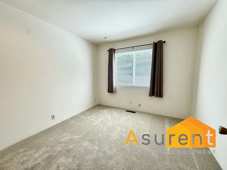 2976 Grizzly Dr — Photo 9