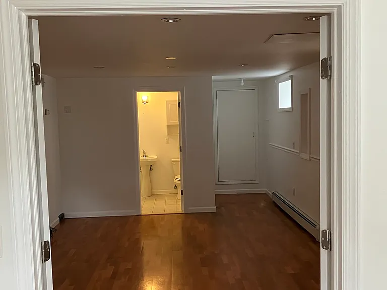 Finished Basement W/Bath