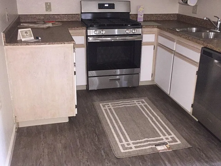 Walnut Grove Apartments — Photo 12