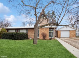 137 N Lincoln Ave, Addison, IL 60101