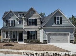 3326 Winterwood Dr, Fayetteville, NC 28306