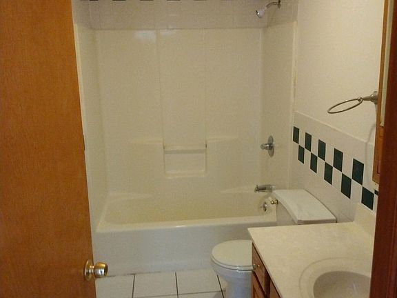 3rd image of 103 New Hurbane St #C