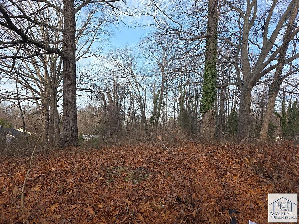 1st image of 610 3rd St
