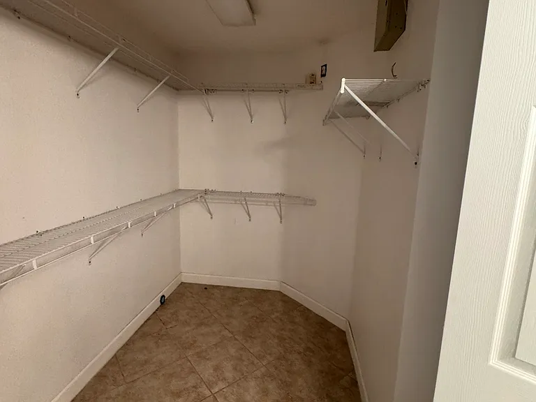 503 Ridgewood St — Photo 11
