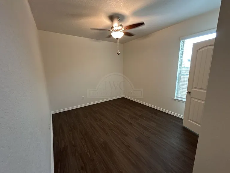 5104 Rose Garden Loop — Photo 13