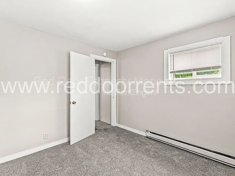 970 Edgemont Ave — Photo 14