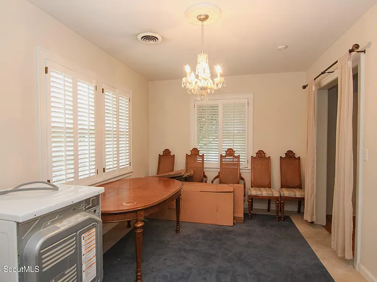 1207 Pine Ave — Photo 10