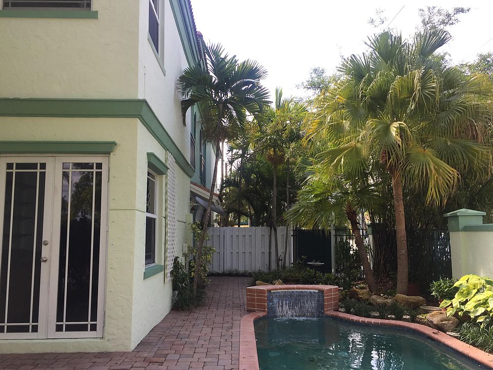 Private Garden and Pool