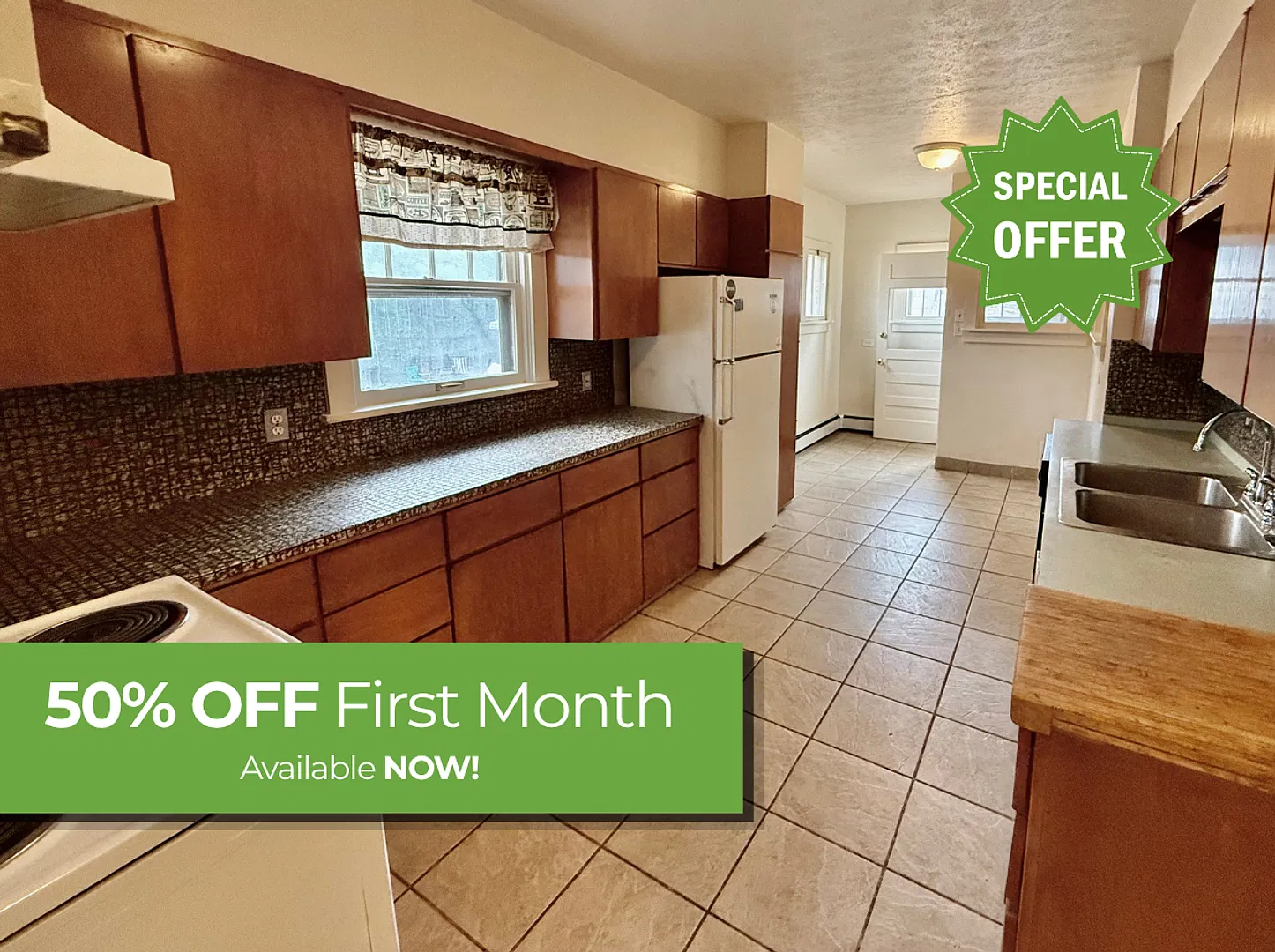 Lease Special! $2395 Per Month Through April 2027! 3 Bed + 2 Bonus Rooms - 5 Total Rooms - Near Csu! — Photo 1