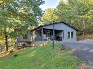4005 Dollys Dr, Sevierville, TN 37876
