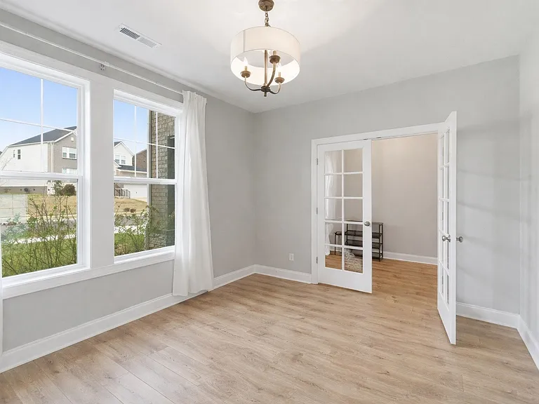 507 Stinson Ct — Photo 10