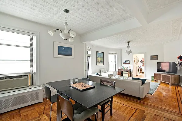 Rented by Douglas Elliman | media 16