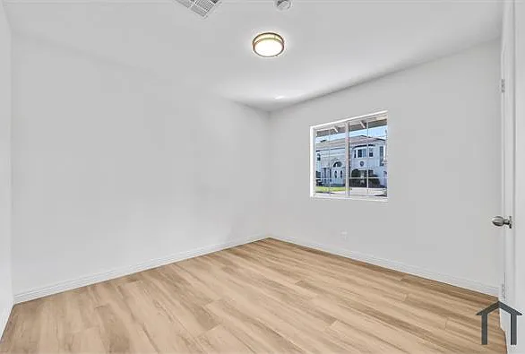 1611 S 4th Ave — Photo 13