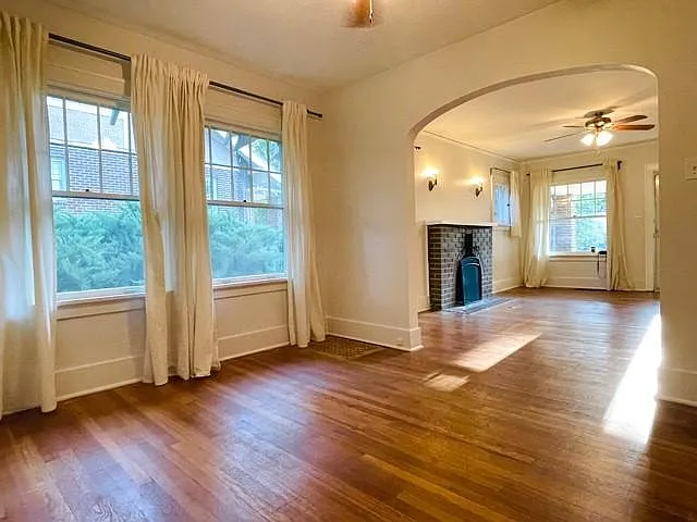 1 bed, 1000 sqft, $1,750 — Photo 2