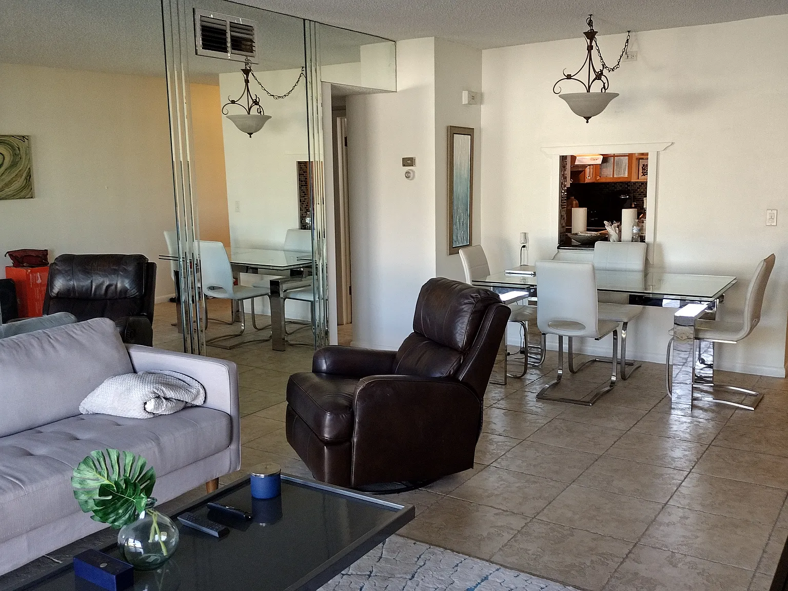 2 bed, 899 sqft, $2,800 — Photo 3