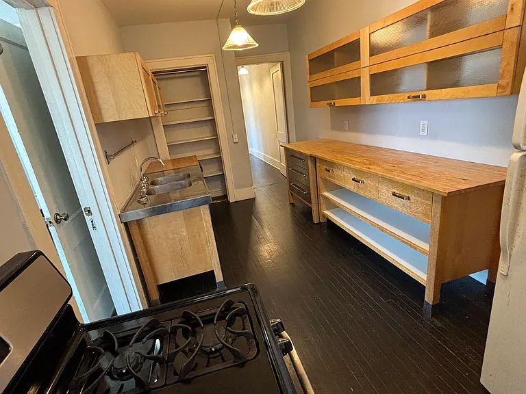 218 John St NE #3 — Photo 9