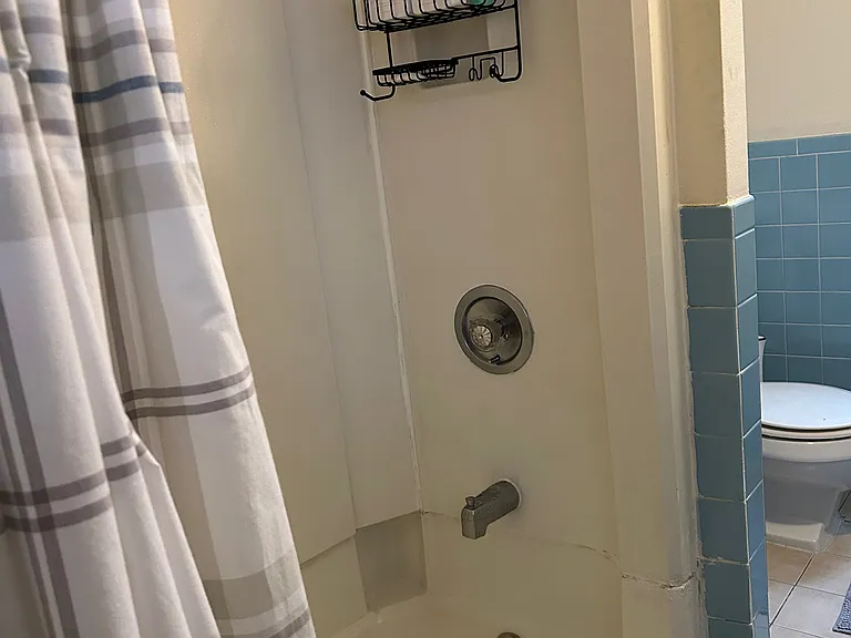 36 Charter St #5R — Photo 1