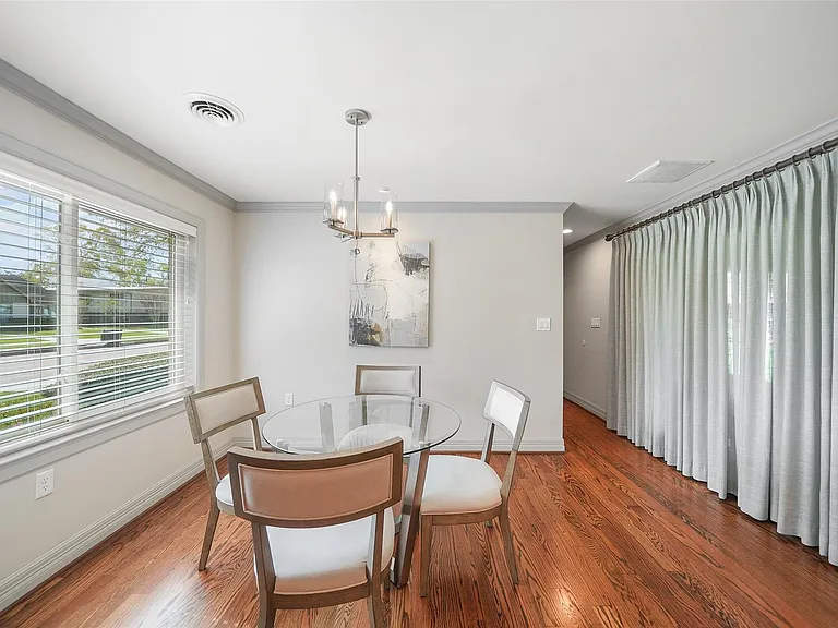 5058 Yarwell Dr — Photo 12